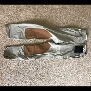 BNWT Hoof Wear breeches
